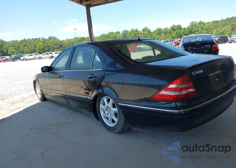 2000 Mercedes-Benz S 500 из США, поврежденный, VIN WDBNG75JXYA122235